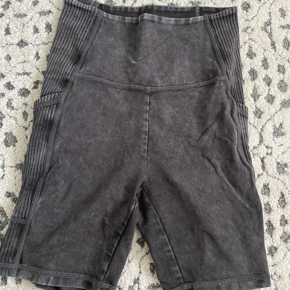 SOLD Aerie Offline Ribbed biker shorts